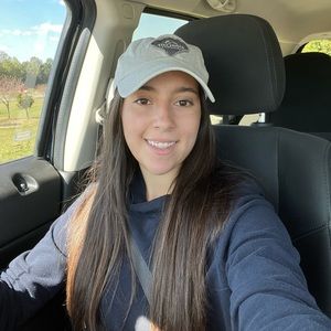 Meet your Posher, Isabella